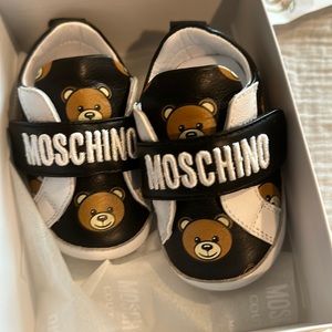 Moschino Sneaker. Black & White with Teddy Bear Logo. Size 18
